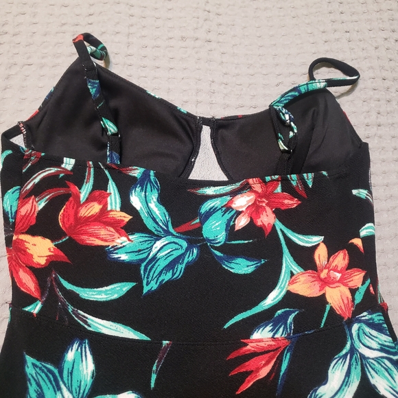 No Boundaries Juniors Tropical Floral Bodycon Midi Dress, Black/Multicolor, Size - Picture 9 of 10